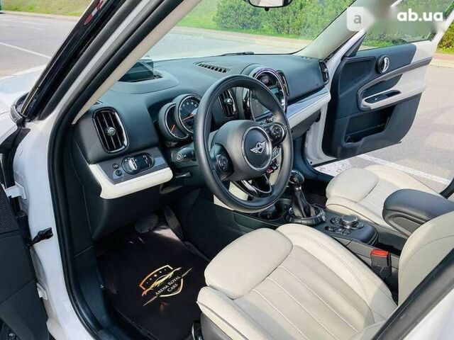 Міні Cooper S, об'ємом двигуна 2 л та пробігом 20 тис. км за 24990 $, фото 17 на Automoto.ua