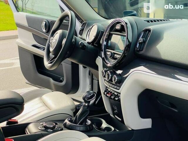 Міні Cooper S, об'ємом двигуна 2 л та пробігом 20 тис. км за 24990 $, фото 28 на Automoto.ua