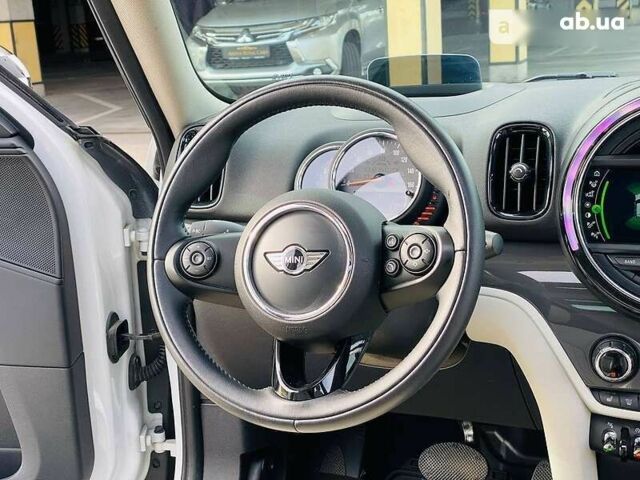 Міні Cooper S, об'ємом двигуна 2 л та пробігом 20 тис. км за 24990 $, фото 23 на Automoto.ua