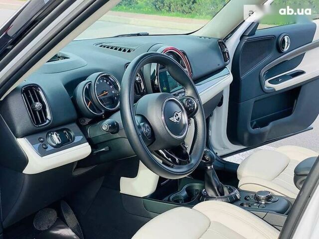 Міні Cooper S, об'ємом двигуна 2 л та пробігом 20 тис. км за 24990 $, фото 15 на Automoto.ua