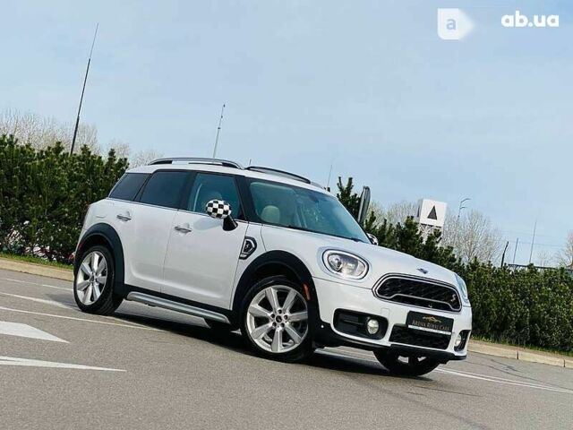 Міні Cooper S, об'ємом двигуна 2 л та пробігом 20 тис. км за 24990 $, фото 4 на Automoto.ua