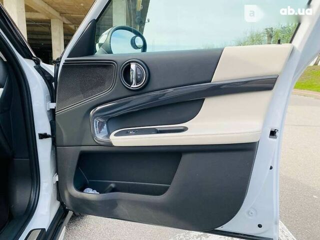 Міні Cooper S, об'ємом двигуна 2 л та пробігом 20 тис. км за 24990 $, фото 25 на Automoto.ua