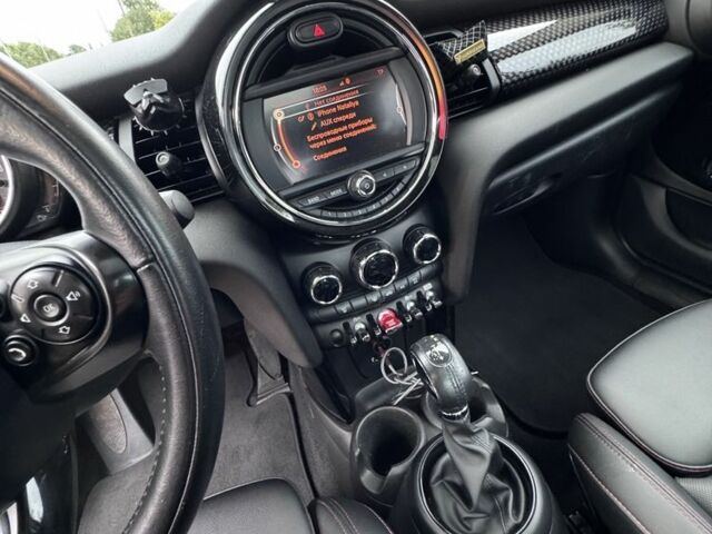 Мини Купер С, объемом двигателя 2 л и пробегом 55 тыс. км за 17136 $, фото 15 на Automoto.ua