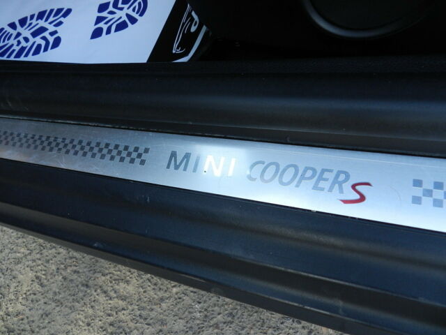 Жовтий Міні Cooper S, об'ємом двигуна 1.6 л та пробігом 65 тис. км за 12500 $, фото 20 на Automoto.ua
