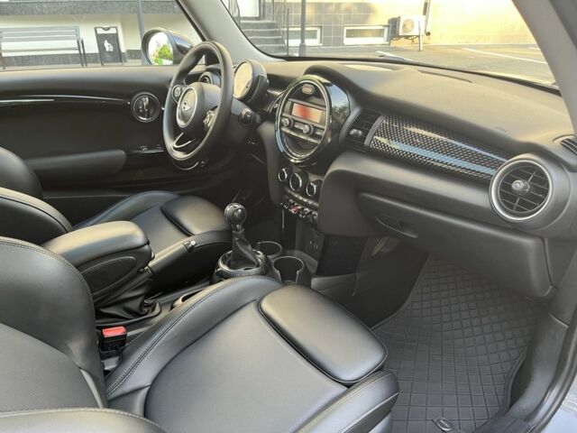 Сірий Міні Cooper S, об'ємом двигуна 2 л та пробігом 134 тис. км за 12800 $, фото 3 на Automoto.ua