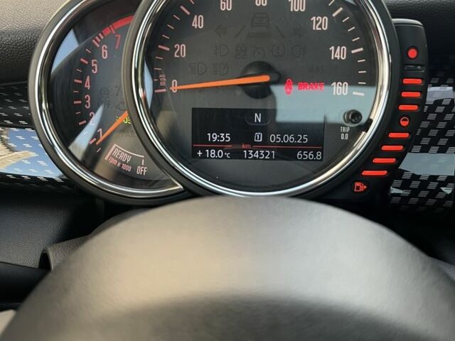 Сірий Міні Cooper S, об'ємом двигуна 2 л та пробігом 134 тис. км за 12800 $, фото 4 на Automoto.ua