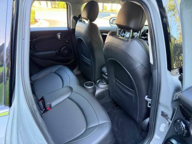 Сірий Міні Cooper S, об'ємом двигуна 2 л та пробігом 94 тис. км за 4014 $, фото 8 на Automoto.ua