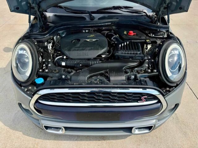 Сірий Міні Cooper S, об'ємом двигуна 2 л та пробігом 103 тис. км за 3965 $, фото 10 на Automoto.ua
