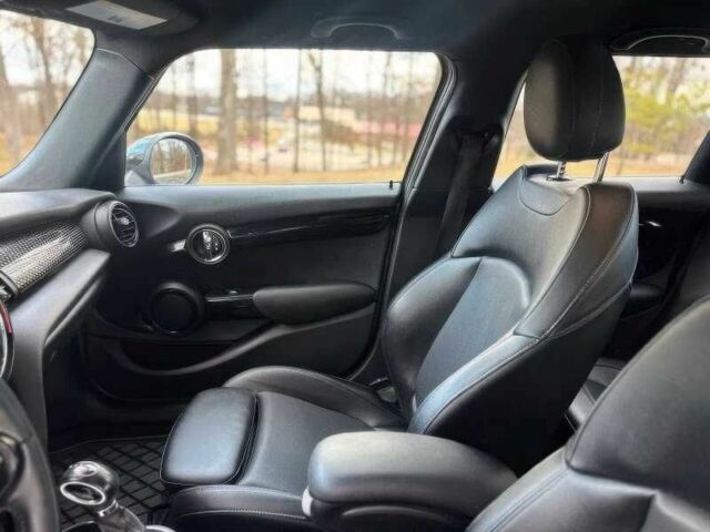 Сірий Міні Cooper S, об'ємом двигуна 2 л та пробігом 67 тис. км за 4500 $, фото 11 на Automoto.ua