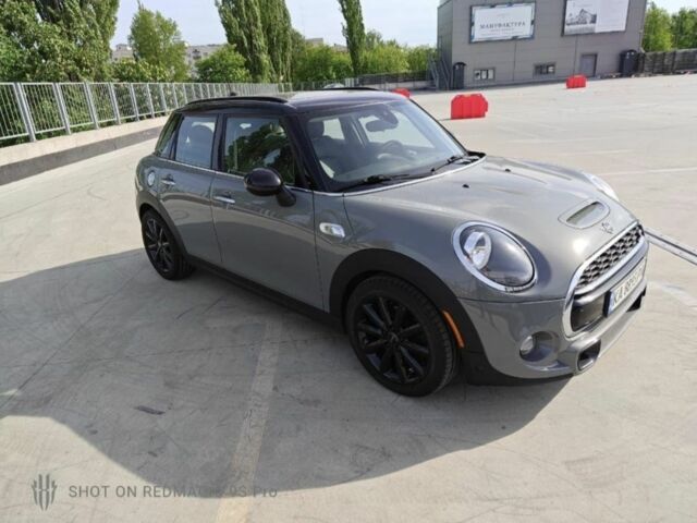 Серый Мини Купер С, объемом двигателя 2 л и пробегом 165 тыс. км за 23900 $, фото 4 на Automoto.ua