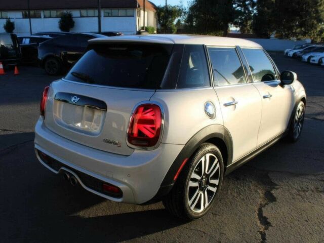 Сірий Міні Cooper S, об'ємом двигуна 2 л та пробігом 47 тис. км за 6000 $, фото 6 на Automoto.ua