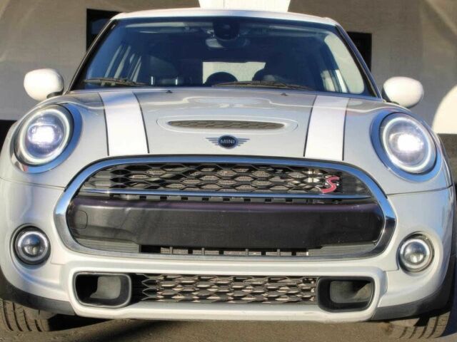 Сірий Міні Cooper S, об'ємом двигуна 2 л та пробігом 47 тис. км за 6000 $, фото 1 на Automoto.ua
