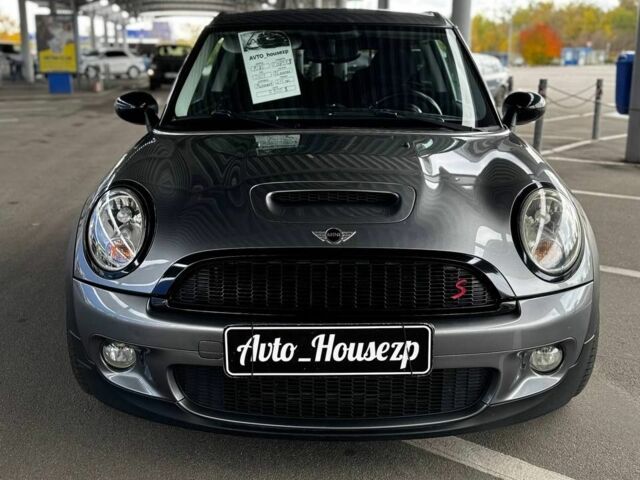 Мини Купер С 2009 в Запорожье на Automoto.ua Серый Мини Купер С, объемом двигателя 0 л и пробегом 215 тыс. км за 5500 $, фото 2 на Automoto.ua