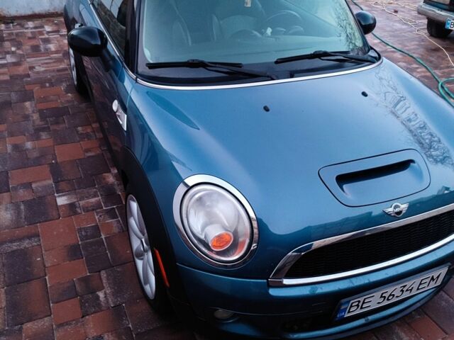 Синий Мини Купер С, объемом двигателя 1.6 л и пробегом 200 тыс. км за 7500 $, фото 2 на Automoto.ua