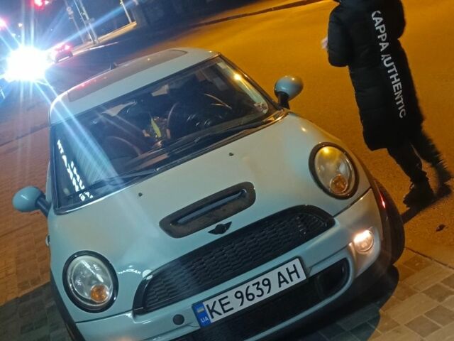 Синій Міні Cooper S, об'ємом двигуна 1.6 л та пробігом 169 тис. км за 8777 $, фото 9 на Automoto.ua