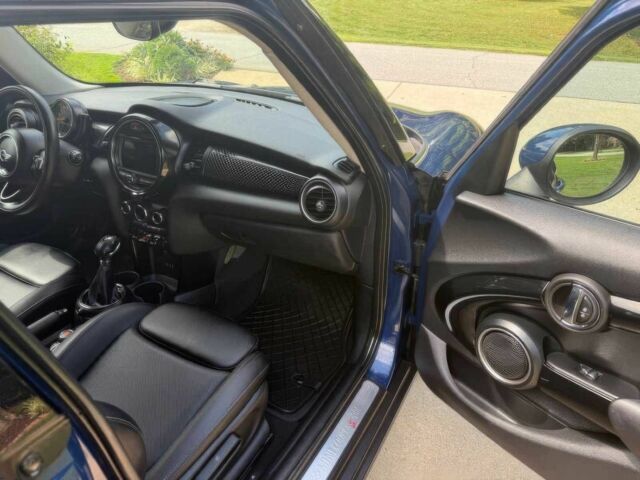 Синій Міні Cooper S, об'ємом двигуна 2 л та пробігом 119 тис. км за 2800 $, фото 12 на Automoto.ua