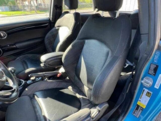 Синій Міні Cooper S, об'ємом двигуна 2 л та пробігом 77 тис. км за 2800 $, фото 7 на Automoto.ua
