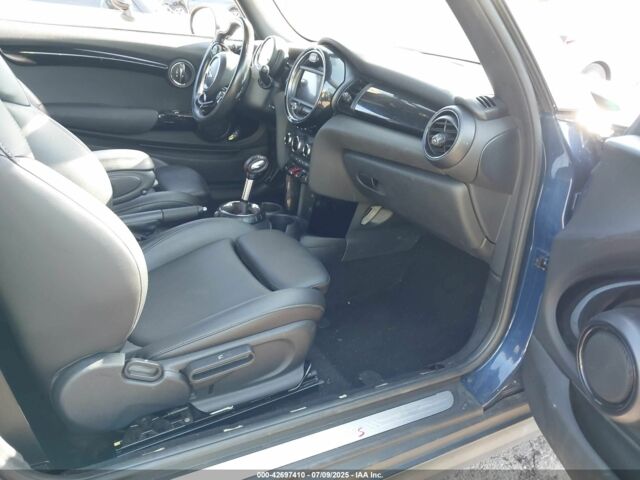 Синий Мини Купер С, объемом двигателя 2 л и пробегом 120 тыс. км за 11200 $, фото 4 на Automoto.ua