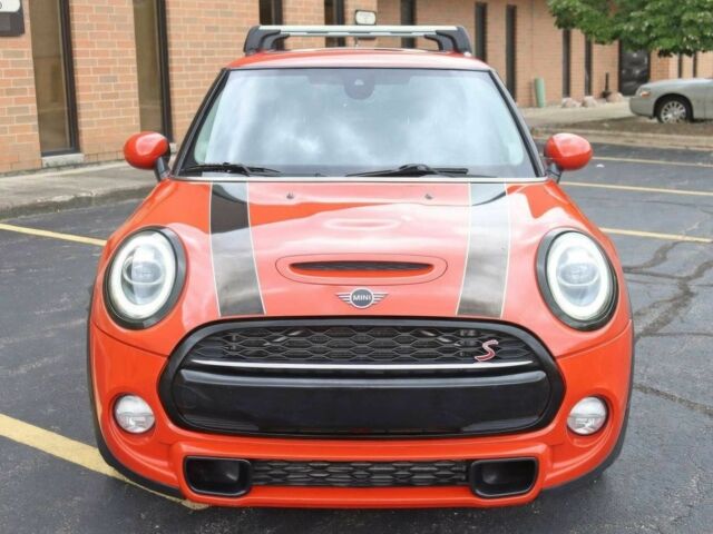 Помаранчевий Міні Cooper S, об'ємом двигуна 2 л та пробігом 46 тис. км за 11500 $, фото 1 на Automoto.ua