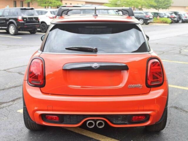 Помаранчевий Міні Cooper S, об'ємом двигуна 2 л та пробігом 46 тис. км за 11500 $, фото 5 на Automoto.ua