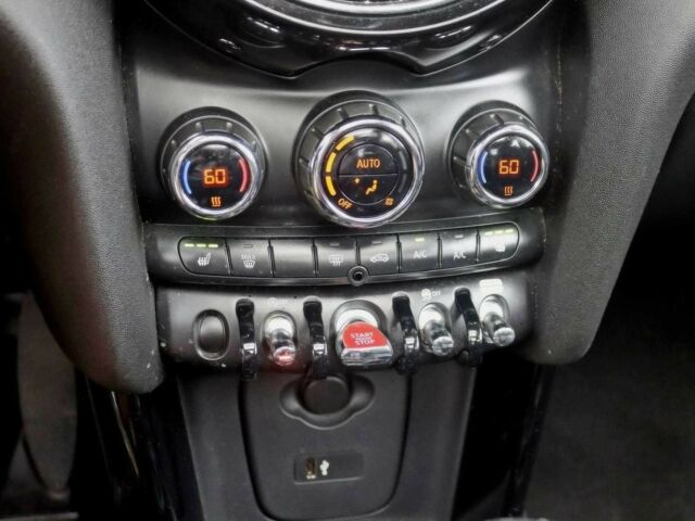 Помаранчевий Міні Cooper S, об'ємом двигуна 2 л та пробігом 46 тис. км за 11500 $, фото 10 на Automoto.ua