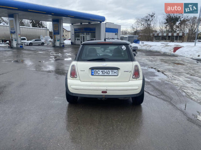 Белый Мини Купер, объемом двигателя 1.4 л и пробегом 240 тыс. км за 3750 $, фото 5 на Automoto.ua