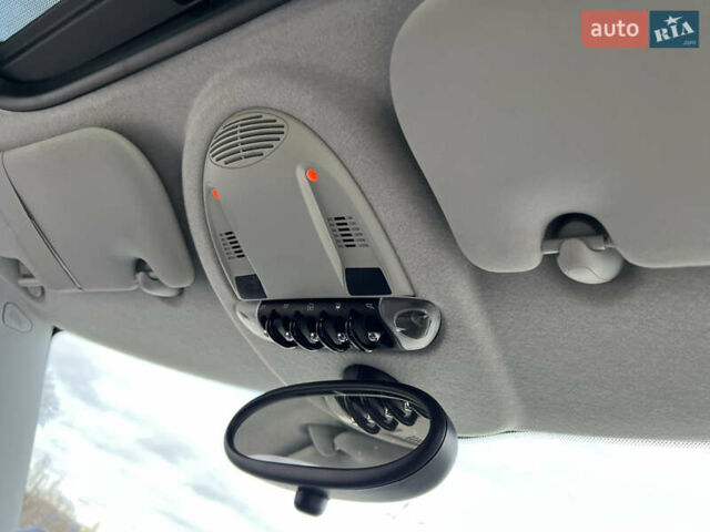 Белый Мини Купер, объемом двигателя 1.4 л и пробегом 222 тыс. км за 5500 $, фото 10 на Automoto.ua