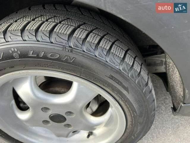 Белый Мини Купер, объемом двигателя 1.4 л и пробегом 222 тыс. км за 5500 $, фото 12 на Automoto.ua