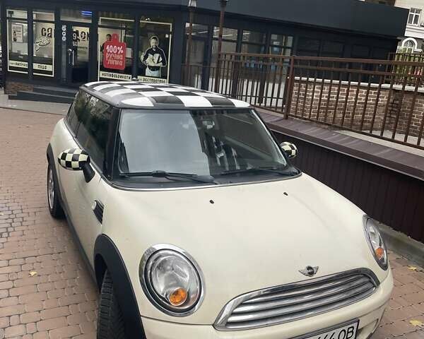 Міні Cooper 2007 у Києві на Automoto.ua Білий Міні Cooper, об'ємом двигуна 1.6 л та пробігом 170 тис. км за 4500 $, фото 6 на Automoto.ua