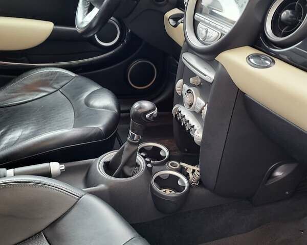 Міні Cooper 2007 у Києві на Automoto.ua Білий Міні Cooper, об'ємом двигуна 1.6 л та пробігом 170 тис. км за 4500 $, фото 8 на Automoto.ua