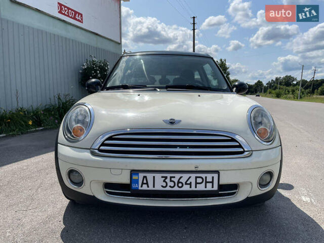 Білий Міні Cooper, об'ємом двигуна 1.6 л та пробігом 296 тис. км за 6600 $, фото 8 на Automoto.ua