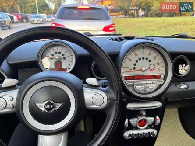 Білий Міні Cooper, об'ємом двигуна 1.6 л та пробігом 284 тис. км за 6700 $, фото 7 на Automoto.ua