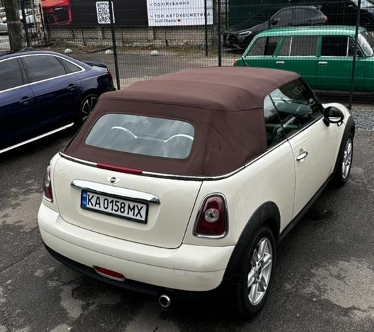 Білий Міні Cooper, об'ємом двигуна 1.6 л та пробігом 221 тис. км за 8100 $, фото 7 на Automoto.ua