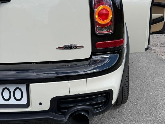 Білий Міні Cooper, об'ємом двигуна 1.6 л та пробігом 153 тис. км за 9500 $, фото 14 на Automoto.ua