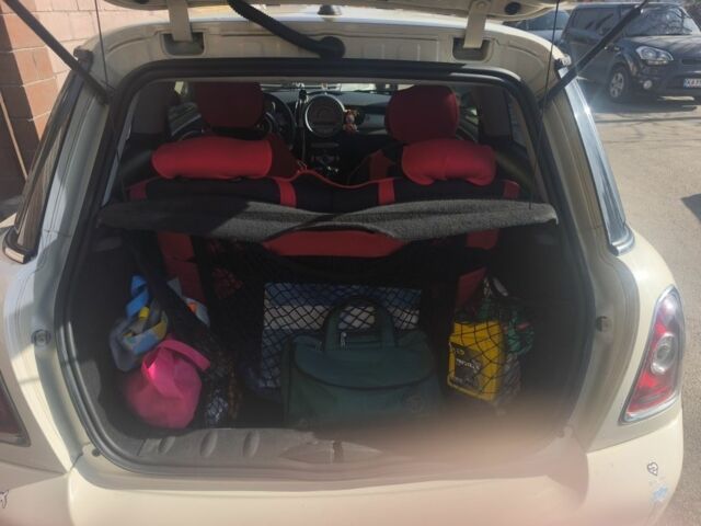 Білий Міні Cooper, об'ємом двигуна 1.6 л та пробігом 243 тис. км за 6500 $, фото 6 на Automoto.ua