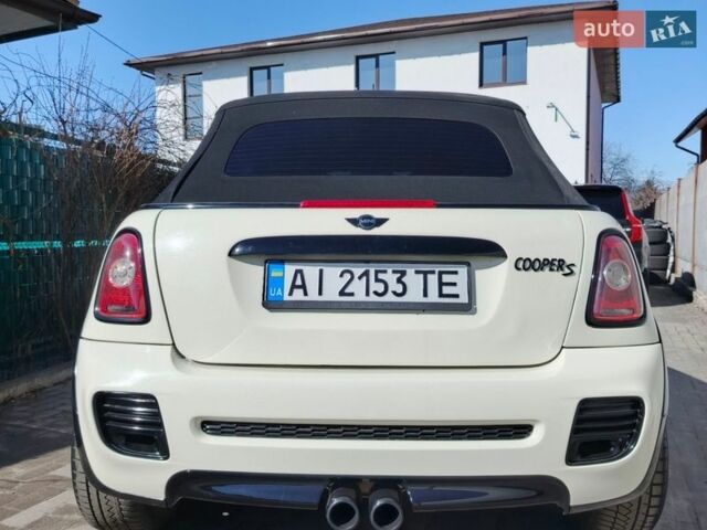 Белый Мини Купер, объемом двигателя 1.6 л и пробегом 126 тыс. км за 10500 $, фото 1 на Automoto.ua