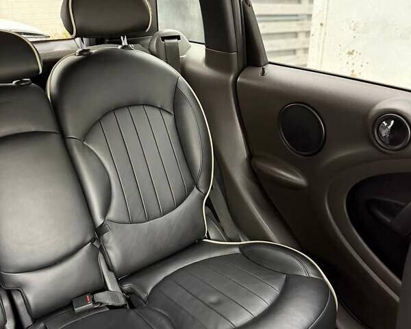 Білий Міні Cooper, об'ємом двигуна 1.6 л та пробігом 230 тис. км за 8800 $, фото 20 на Automoto.ua