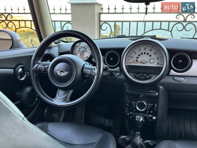 Білий Міні Cooper, об'ємом двигуна 1.6 л та пробігом 180 тис. км за 7200 $, фото 37 на Automoto.ua