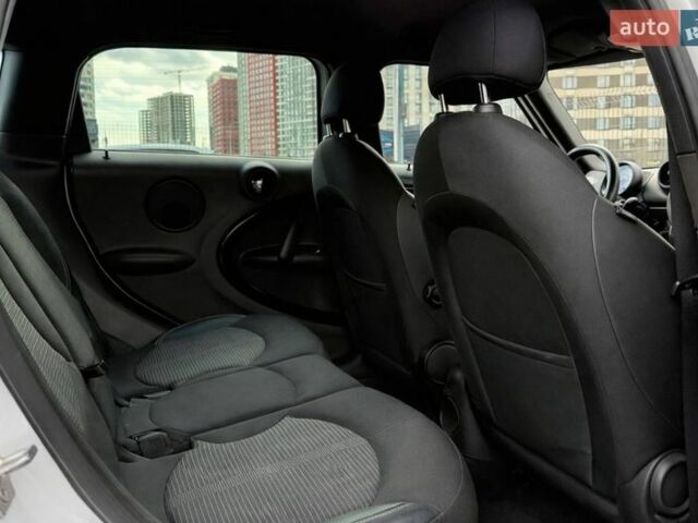 Белый Мини Купер, объемом двигателя 2 л и пробегом 189 тыс. км за 11500 $, фото 35 на Automoto.ua