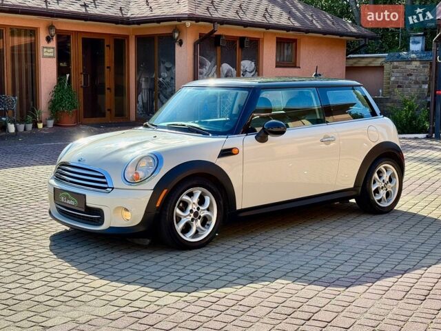 Білий Міні Cooper, об'ємом двигуна 1.6 л та пробігом 160 тис. км за 6900 $, фото 7 на Automoto.ua