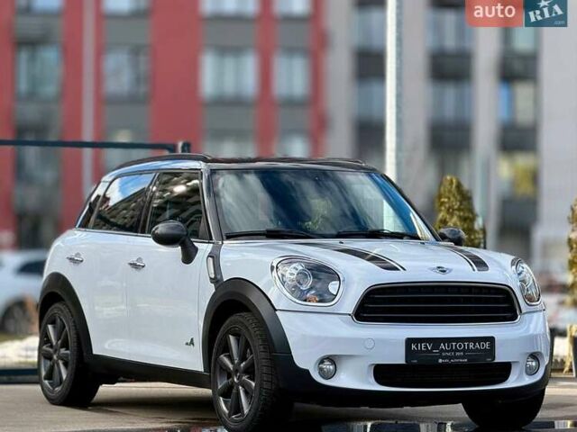 Белый Мини Купер, объемом двигателя 2 л и пробегом 189 тыс. км за 11500 $, фото 5 на Automoto.ua