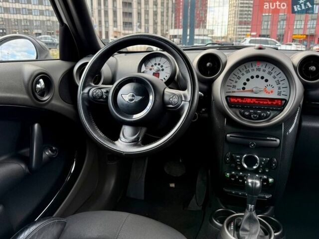 Белый Мини Купер, объемом двигателя 2 л и пробегом 189 тыс. км за 11500 $, фото 28 на Automoto.ua