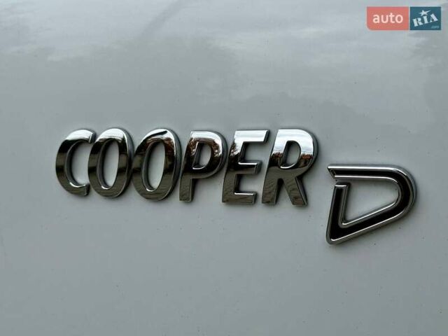 Білий Міні Cooper, об'ємом двигуна 1.6 л та пробігом 230 тис. км за 8800 $, фото 7 на Automoto.ua