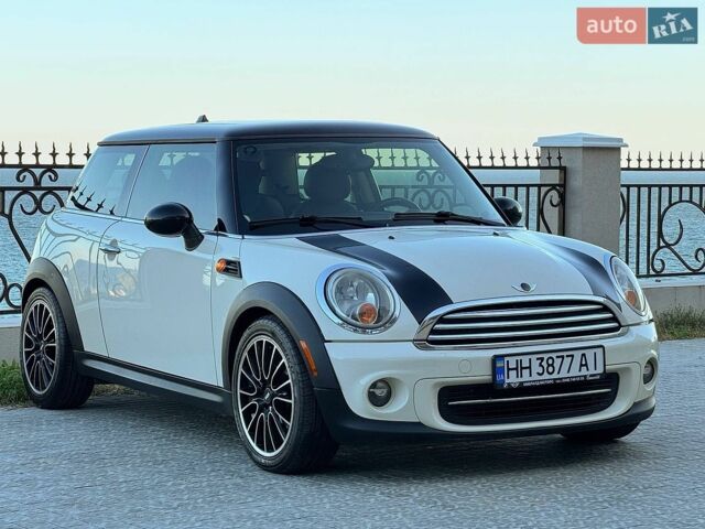 Білий Міні Cooper, об'ємом двигуна 1.6 л та пробігом 180 тис. км за 7200 $, фото 9 на Automoto.ua