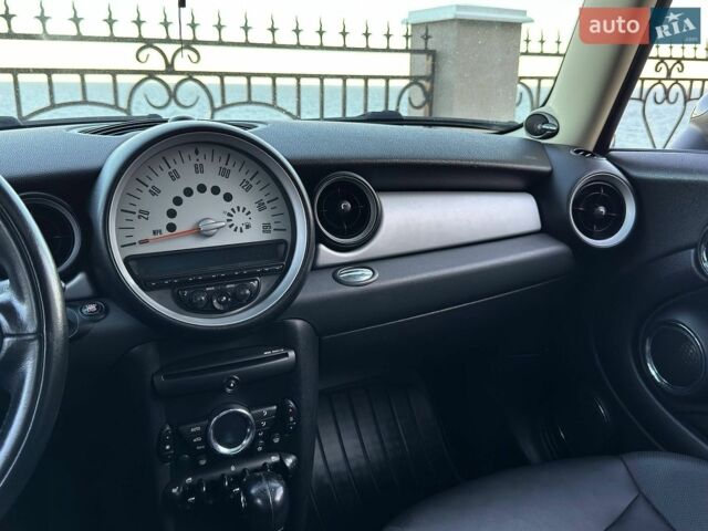 Білий Міні Cooper, об'ємом двигуна 1.6 л та пробігом 180 тис. км за 7200 $, фото 35 на Automoto.ua