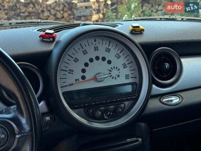 Білий Міні Cooper, об'ємом двигуна 1.6 л та пробігом 160 тис. км за 6900 $, фото 28 на Automoto.ua