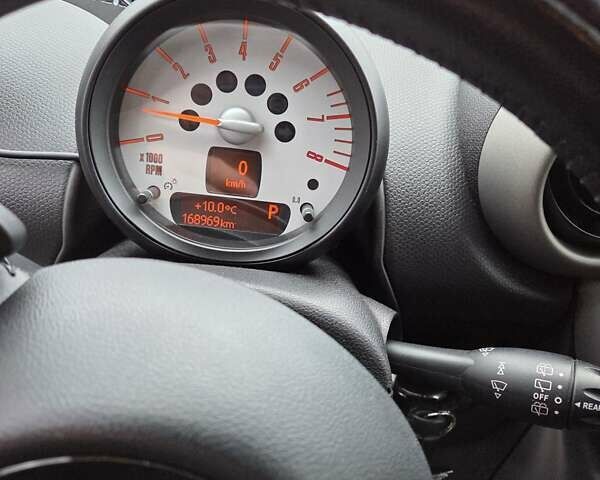 Білий Міні Cooper, об'ємом двигуна 1.6 л та пробігом 165 тис. км за 10500 $, фото 9 на Automoto.ua