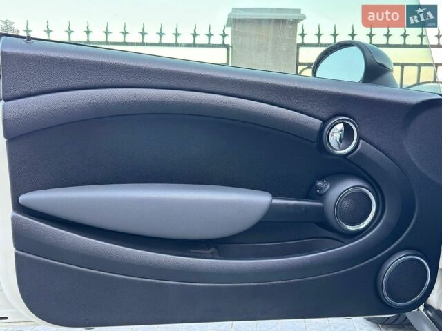 Білий Міні Cooper, об'ємом двигуна 1.6 л та пробігом 180 тис. км за 7200 $, фото 19 на Automoto.ua