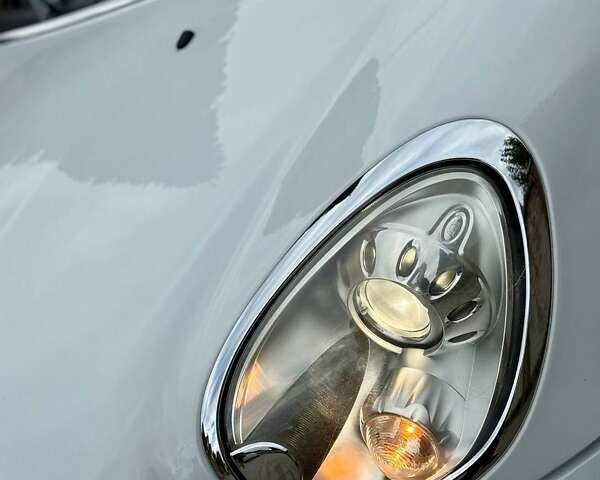 Білий Міні Cooper, об'ємом двигуна 1.6 л та пробігом 230 тис. км за 8800 $, фото 11 на Automoto.ua