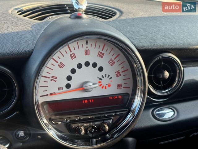 Білий Міні Cooper, об'ємом двигуна 1.6 л та пробігом 167 тис. км за 8000 $, фото 19 на Automoto.ua
